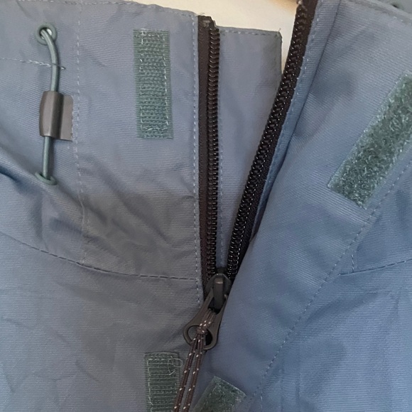 Columbia Men's Two-Tone Windbreaker - Picture 4 of 7